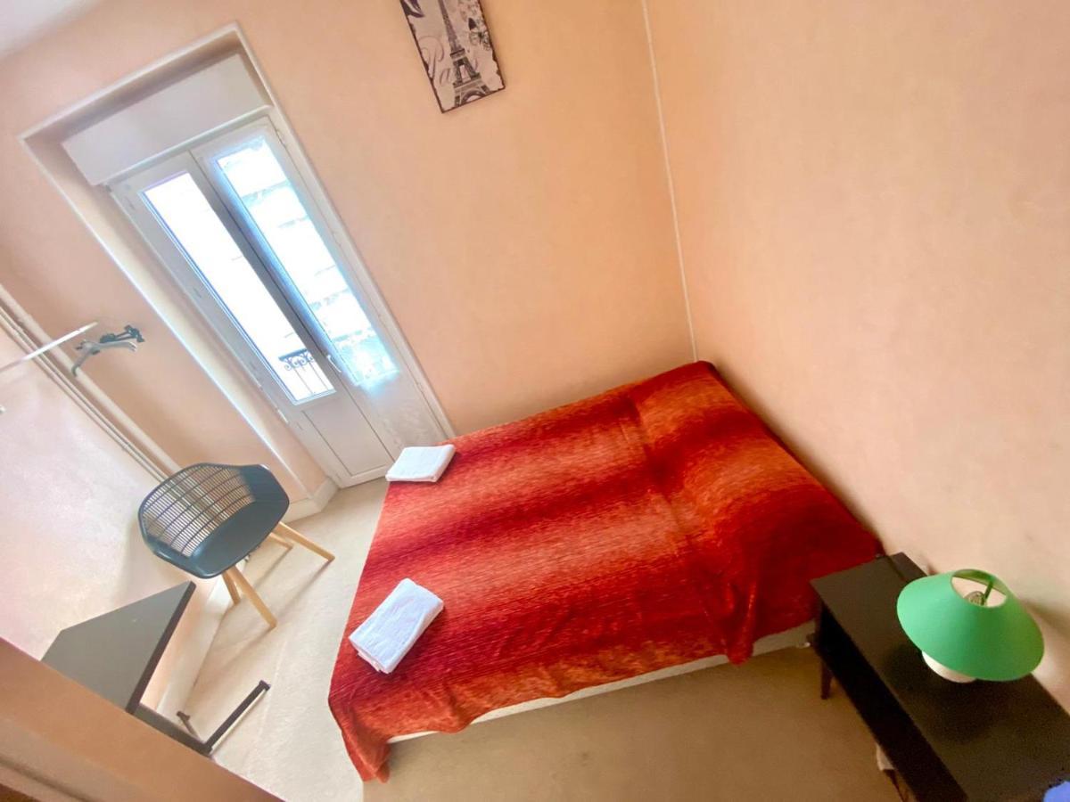 Hotel Restaurant Le Parisien Lourdes Kültér fotó
